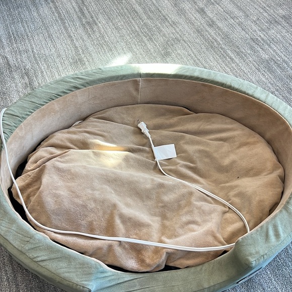 Heated electric dog bed - Picture 3 of 3